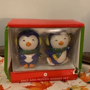 Christmas salt and pepper shakers
